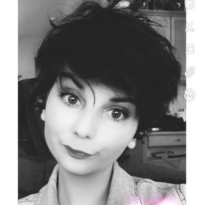 Meet your Posher, Alicia